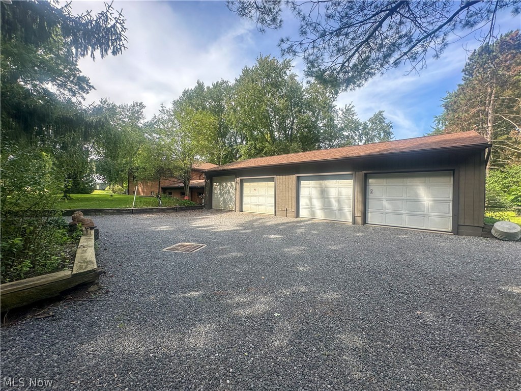 7706 State Route 46 Cortland OH 44410