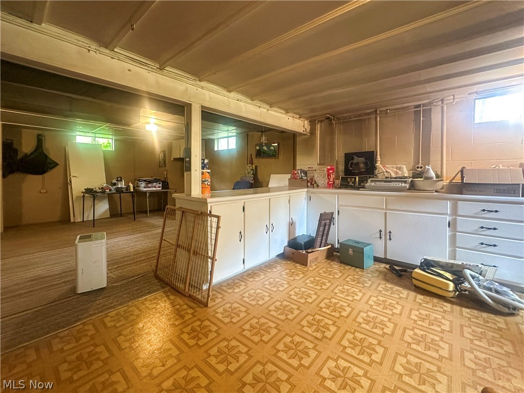 7706 State Route 46 Cortland OH 44410