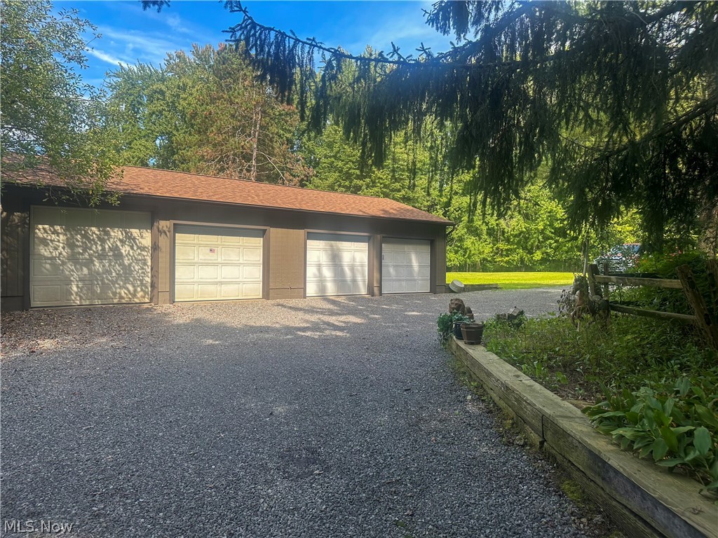 7706 State Route 46 Cortland OH 44410