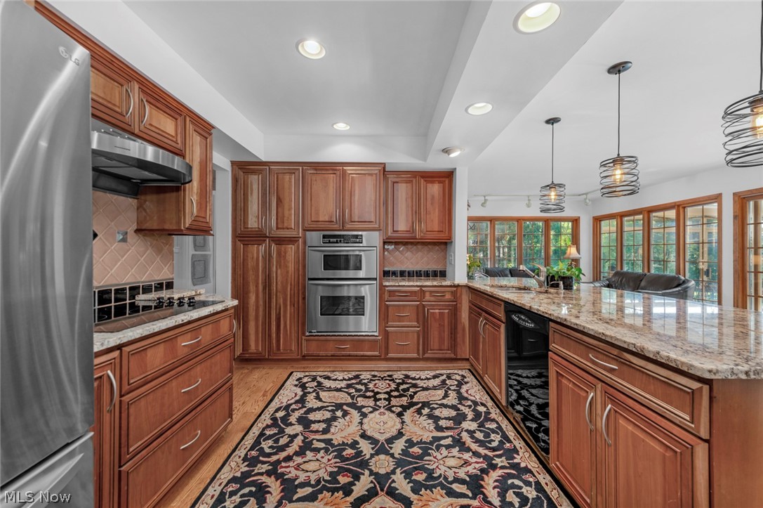 377 Lake Park Drive Bay Village OH 44140