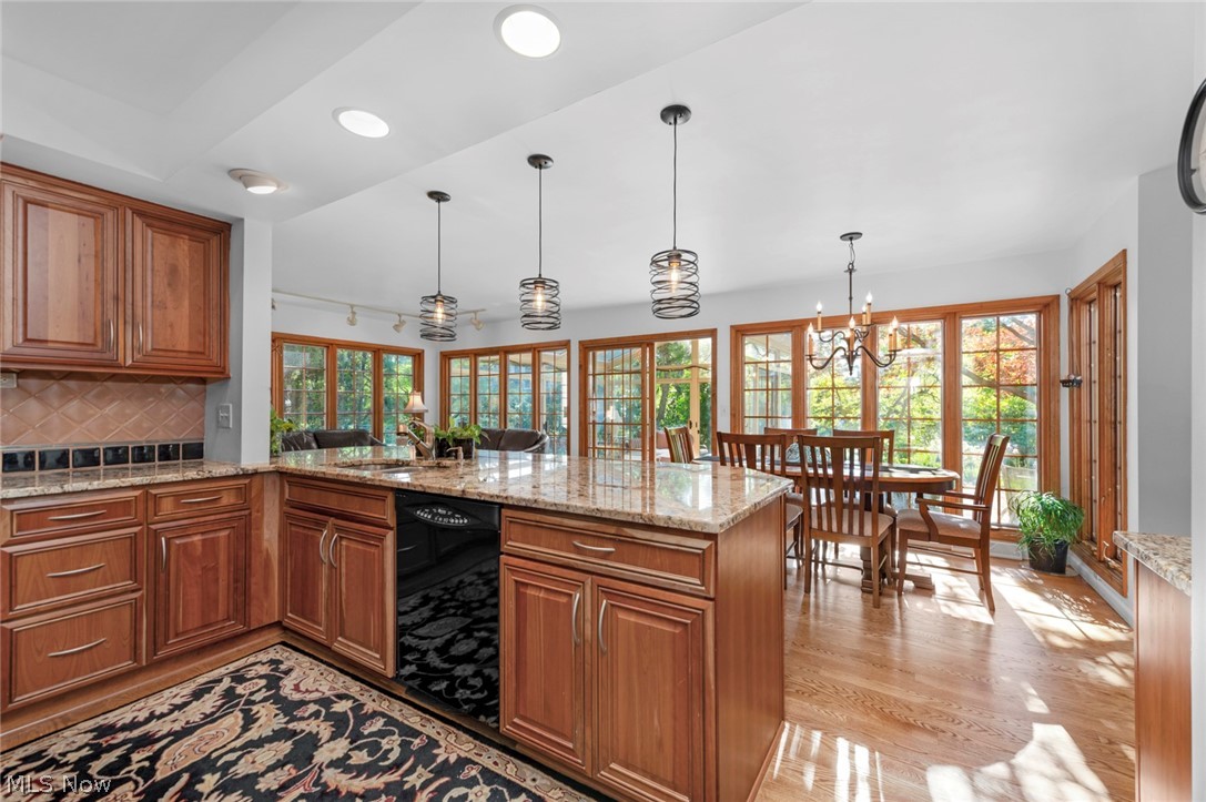 377 Lake Park Drive Bay Village OH 44140