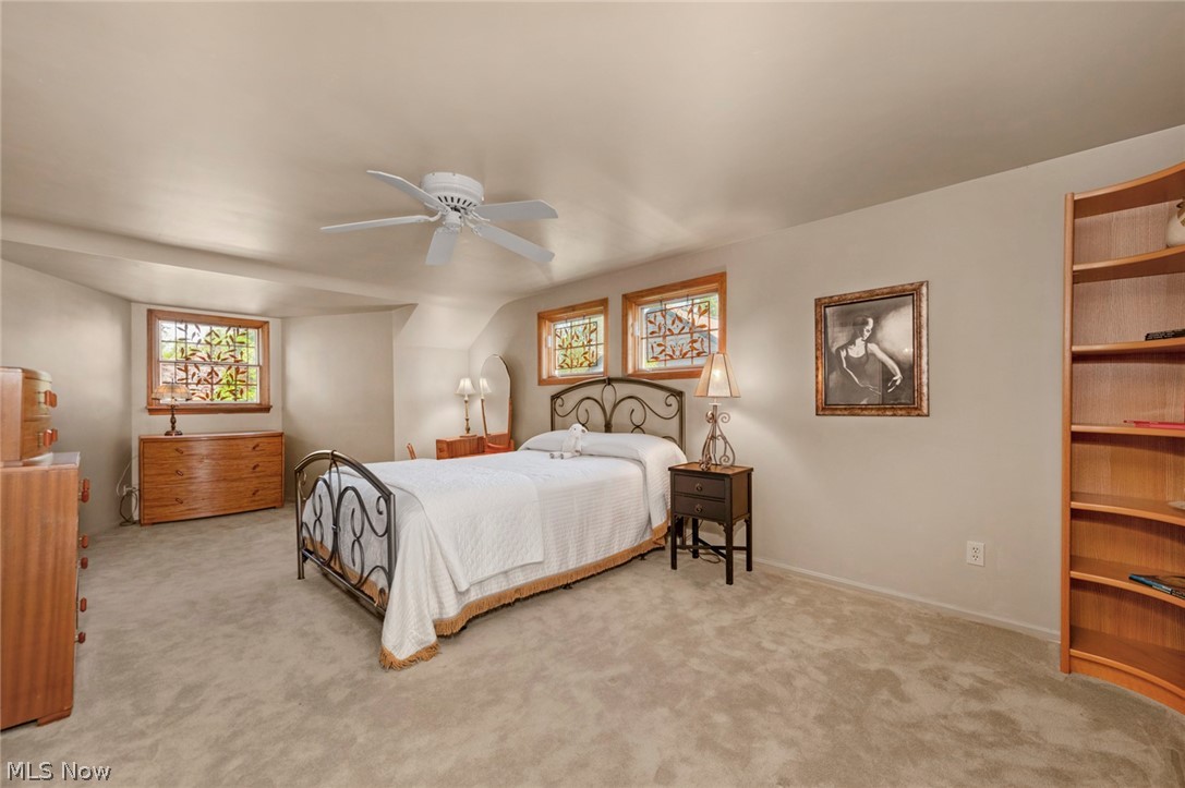 377 Lake Park Drive Bay Village OH 44140