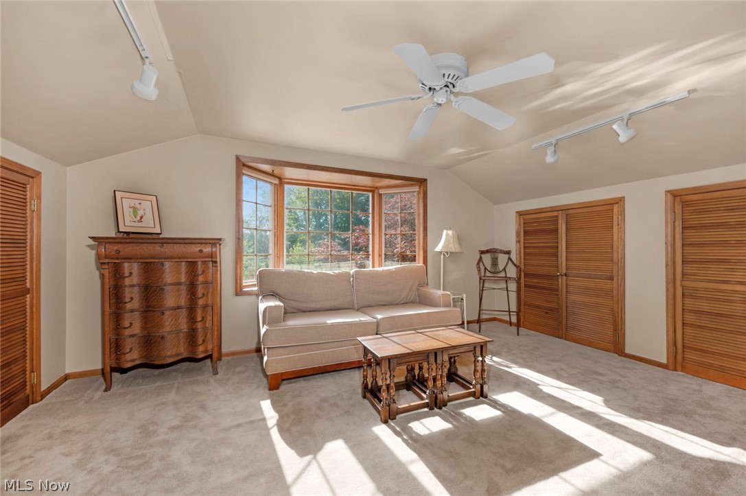 377 Lake Park Drive Bay Village OH 44140