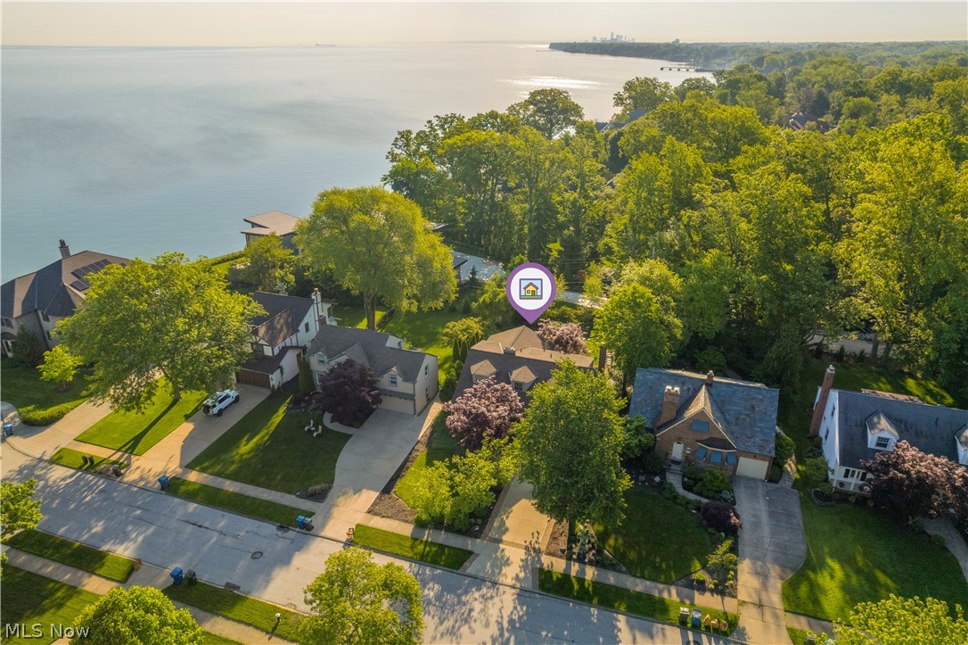 377 Lake Park Drive Bay Village OH 44140