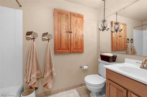 377 Lake Park Drive Bay Village OH 44140