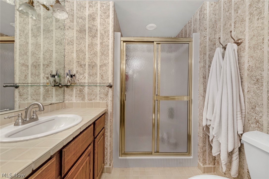 377 Lake Park Drive Bay Village OH 44140