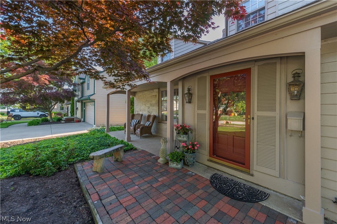 377 Lake Park Drive Bay Village OH 44140