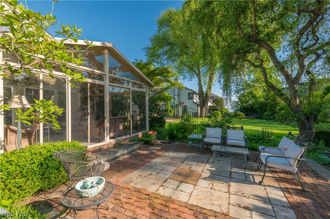 377 Lake Park Drive Bay Village OH 44140