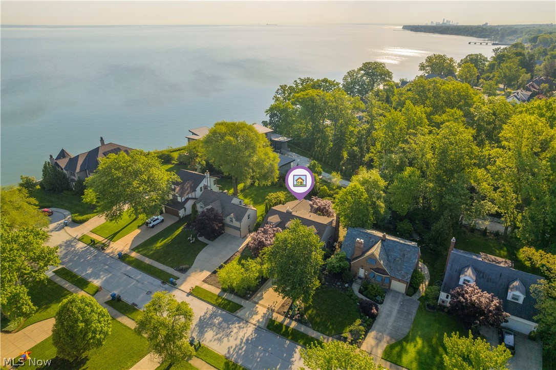 377 Lake Park Drive Bay Village OH 44140