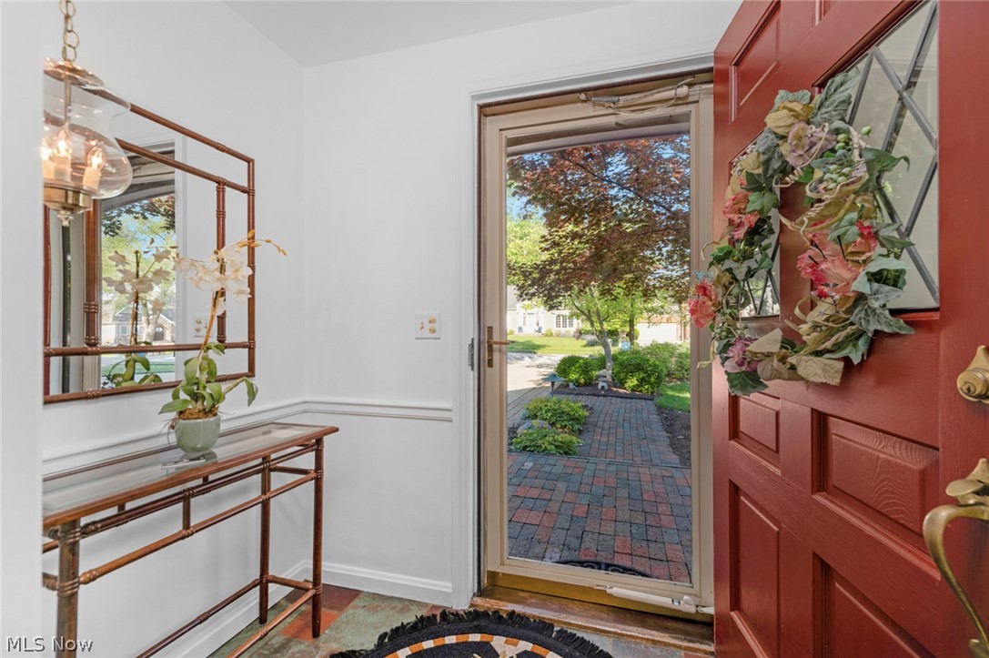 377 Lake Park Drive Bay Village OH 44140