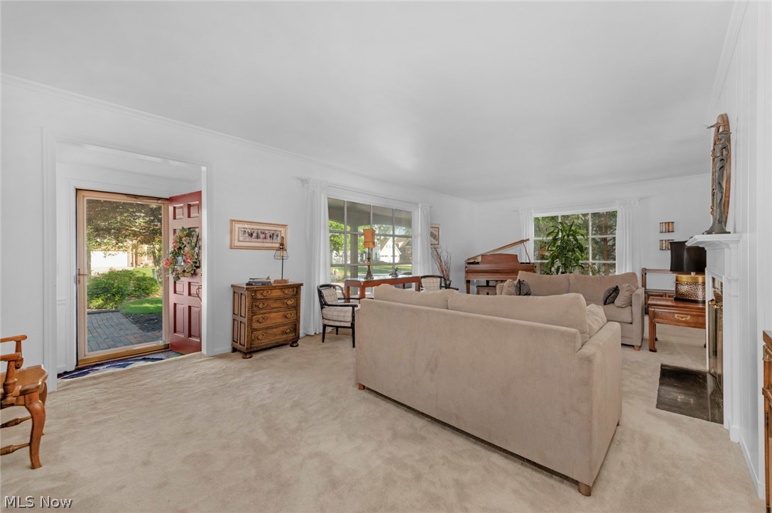 377 Lake Park Drive Bay Village OH 44140