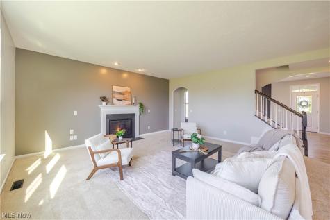 3132 Cloverhurst Street NE Canton OH 44721