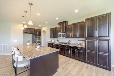 3132 Cloverhurst Street NE Canton OH 44721