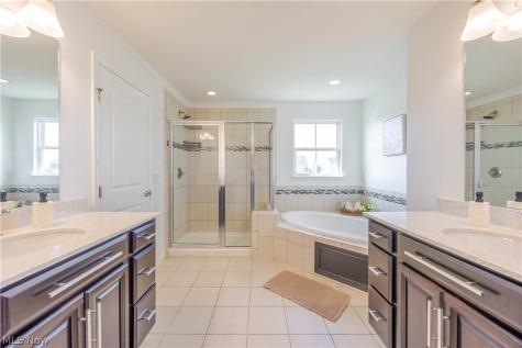 3132 Cloverhurst Street NE Canton OH 44721