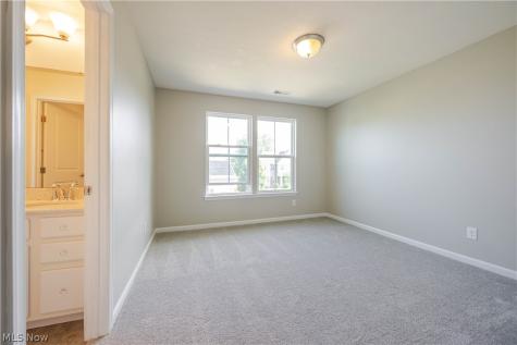 3132 Cloverhurst Street NE Canton OH 44721