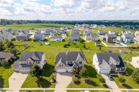 3132 Cloverhurst Street NE Canton OH 44721