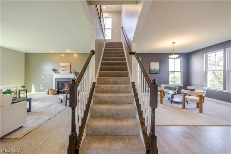 3132 Cloverhurst Street NE Canton OH 44721