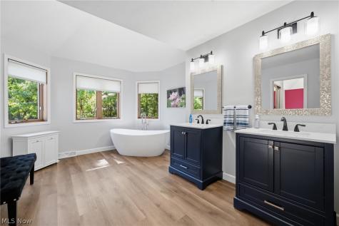 1418 Homestead Creek Drive Broadview Heights OH 44147