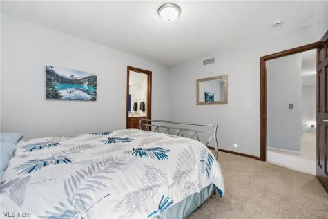 1418 Homestead Creek Drive Broadview Heights OH 44147