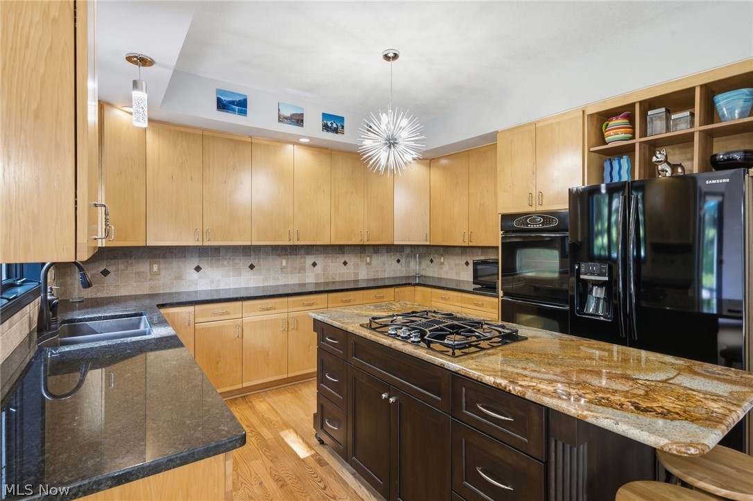 1418 Homestead Creek Drive Broadview Heights OH 44147