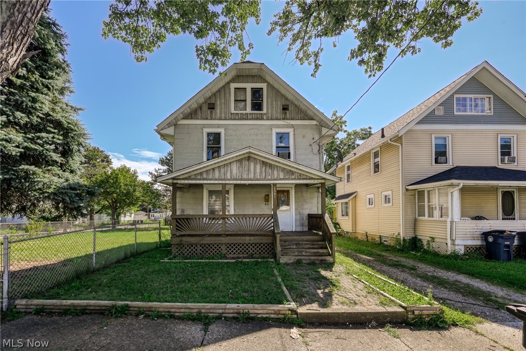 2261 8th Street SW Akron OH 44314