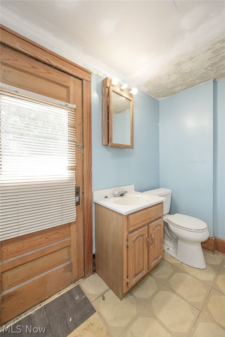 2261 8th Street SW Akron OH 44314