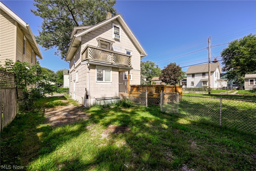 2261 8th Street SW Akron OH 44314