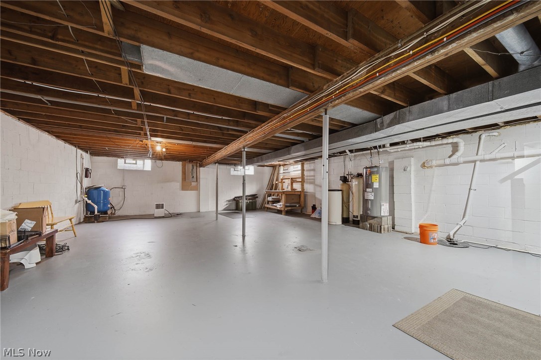 9934 State Route 700 Mantua OH 44255