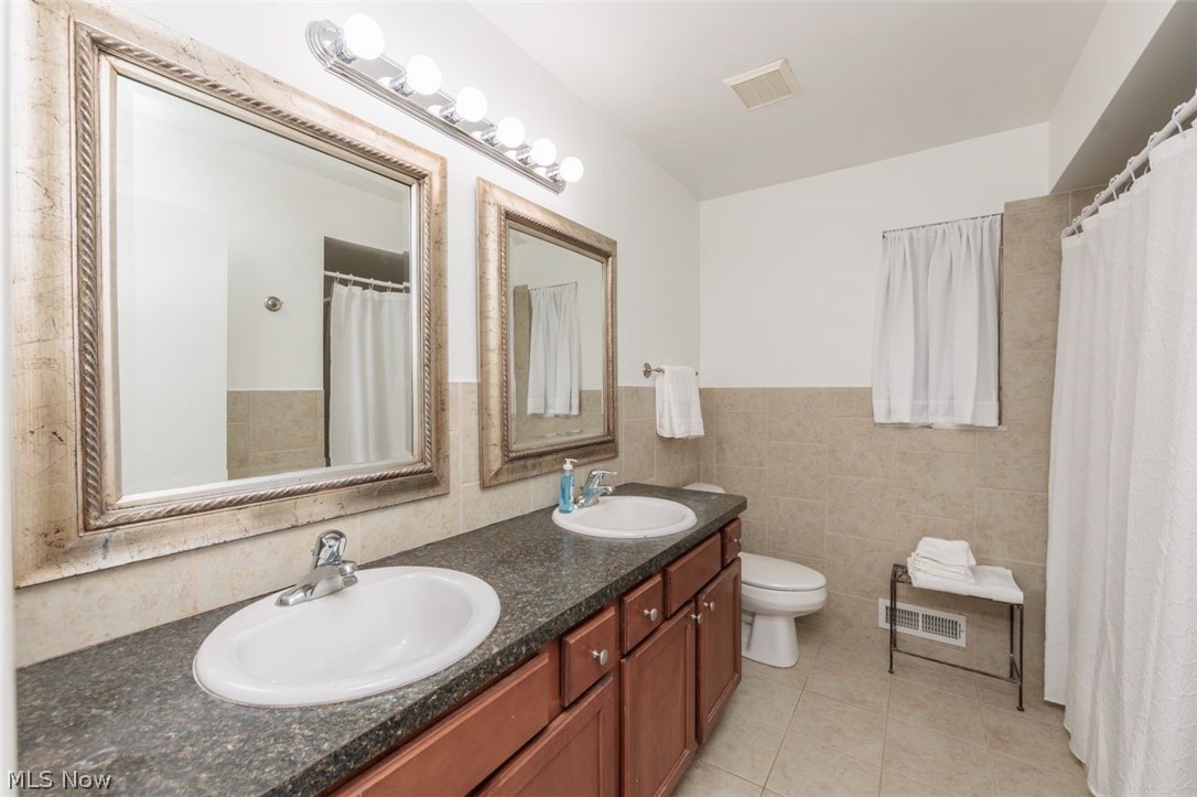 13239 Cherokee Trail Middleburg Heights OH 44130