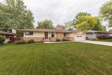 13239 Cherokee Trail Middleburg Heights OH 44130