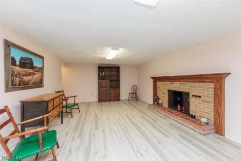 13239 Cherokee Trail Middleburg Heights OH 44130