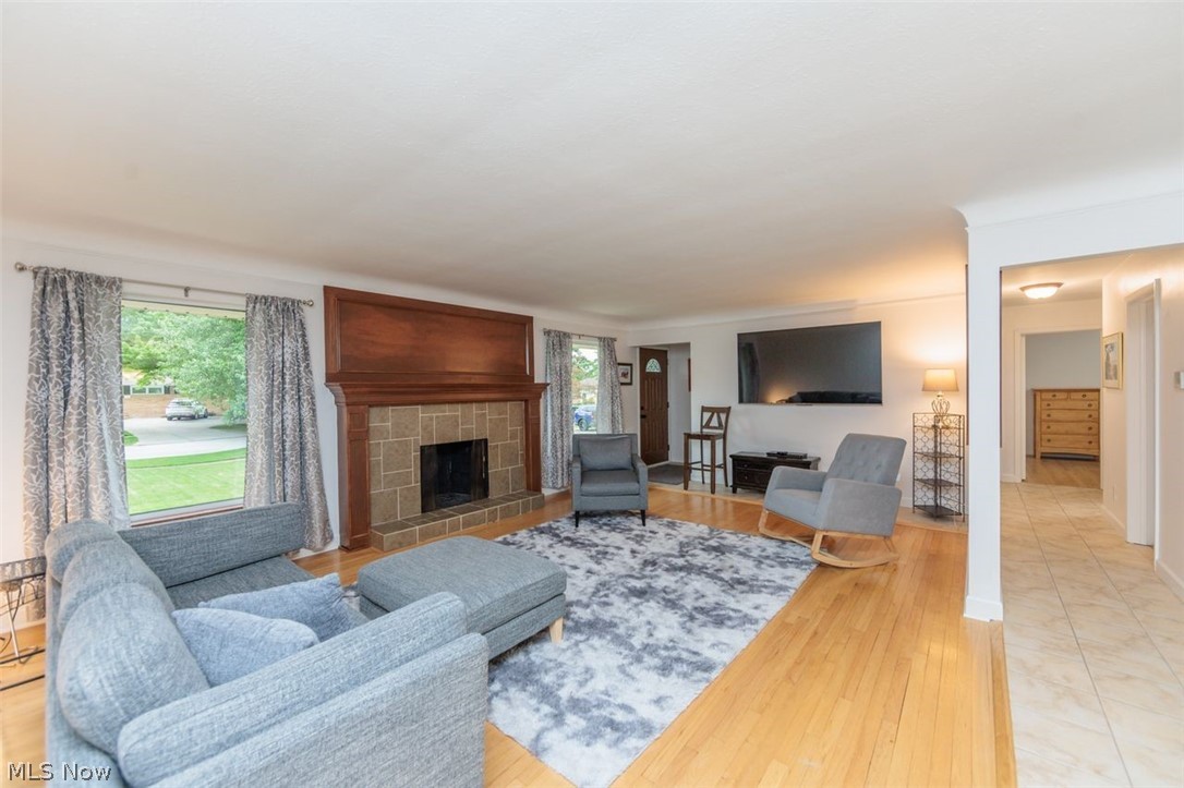 13239 Cherokee Trail Middleburg Heights OH 44130