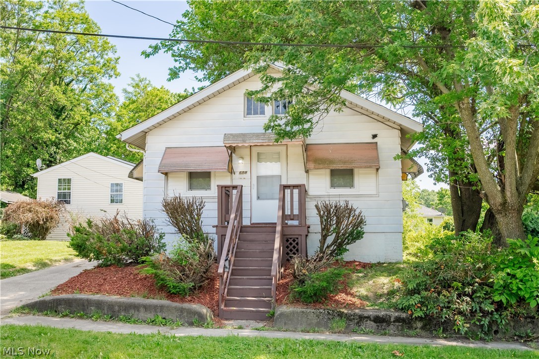 688 Kipling Street Akron OH 44306
