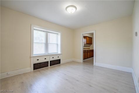 688 Kipling Street Akron OH 44306