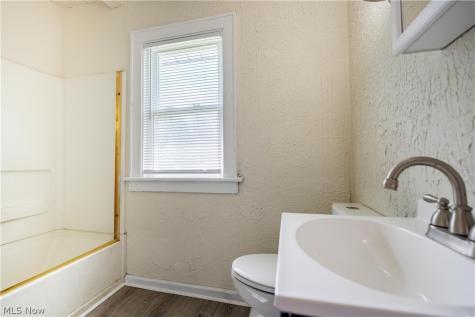 688 Kipling Street Akron OH 44306