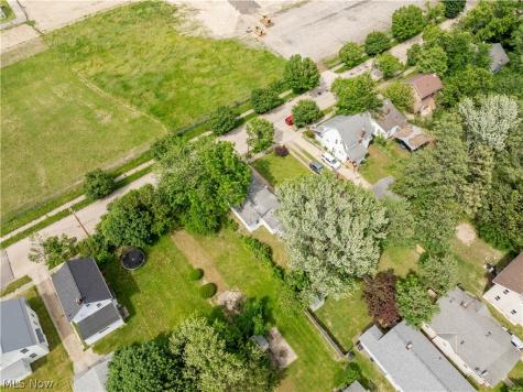 688 Kipling Street Akron OH 44306