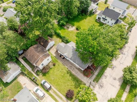 688 Kipling Street Akron OH 44306