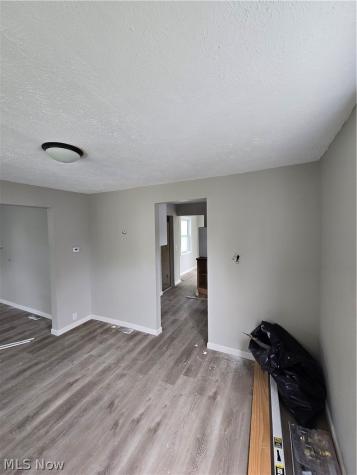 4285 E 162nd Street Cleveland OH 44128