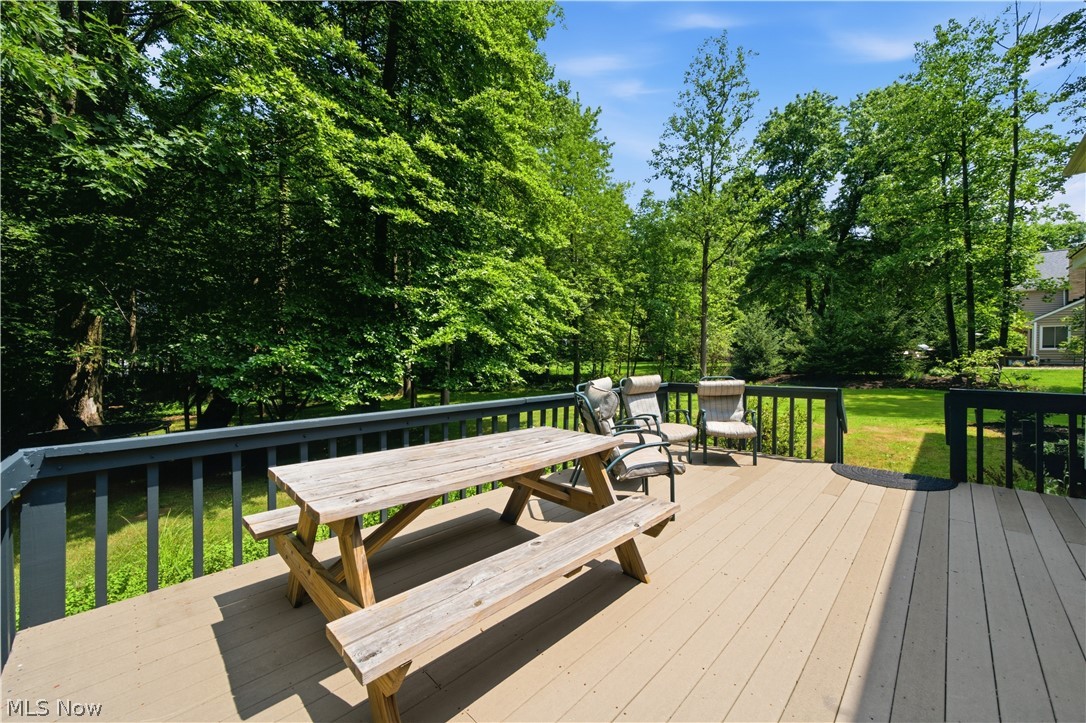 8884 Lake In The Woods Trail Chagrin Falls OH 44023