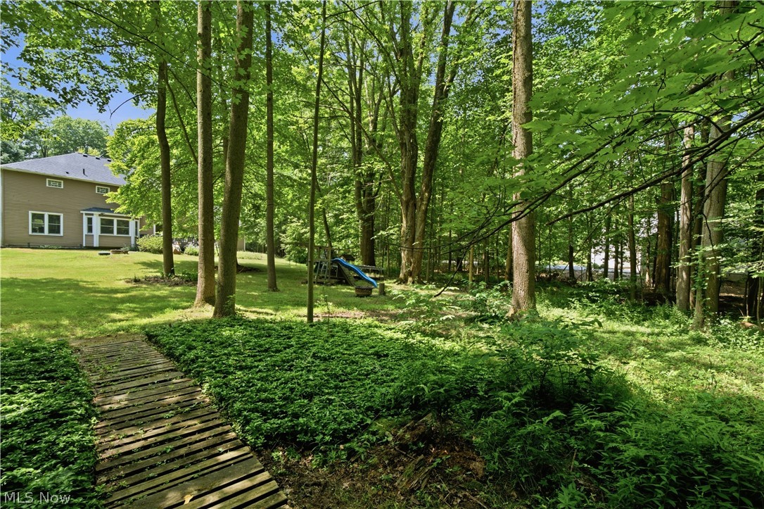 8884 Lake In The Woods Trail Chagrin Falls OH 44023