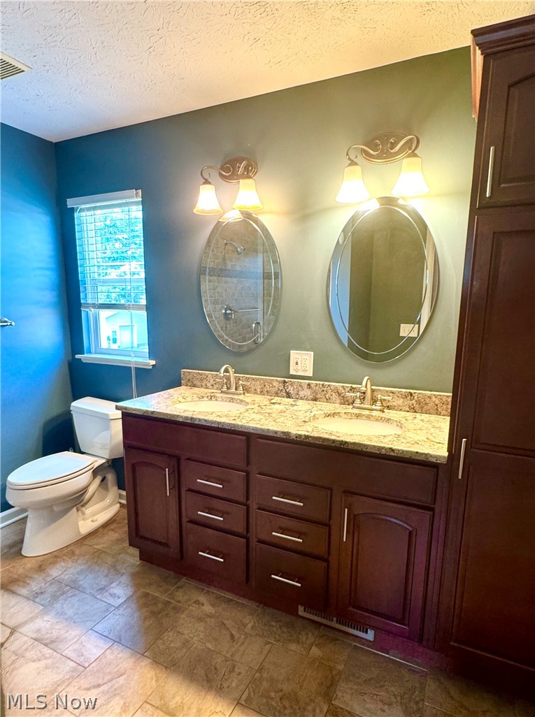 703 E Twinsburg Road Northfield OH 44067