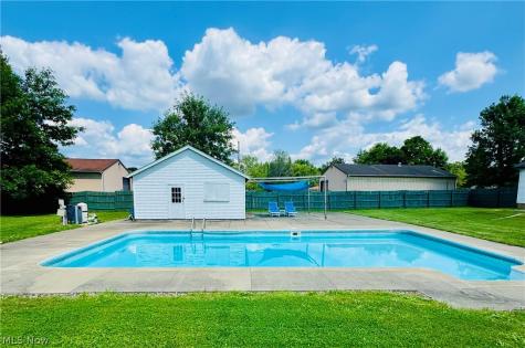 703 E Twinsburg Road Northfield OH 44067