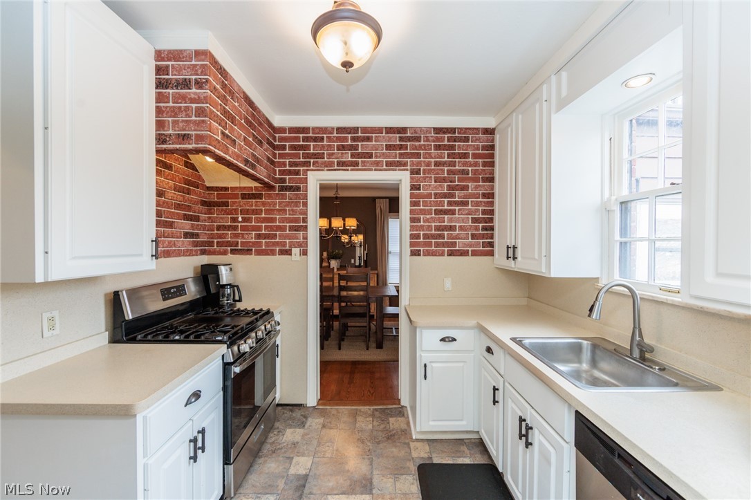 3881 Grenville Road University Heights OH 44118