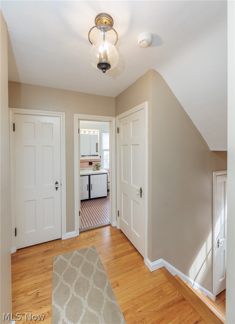 3881 Grenville Road University Heights OH 44118