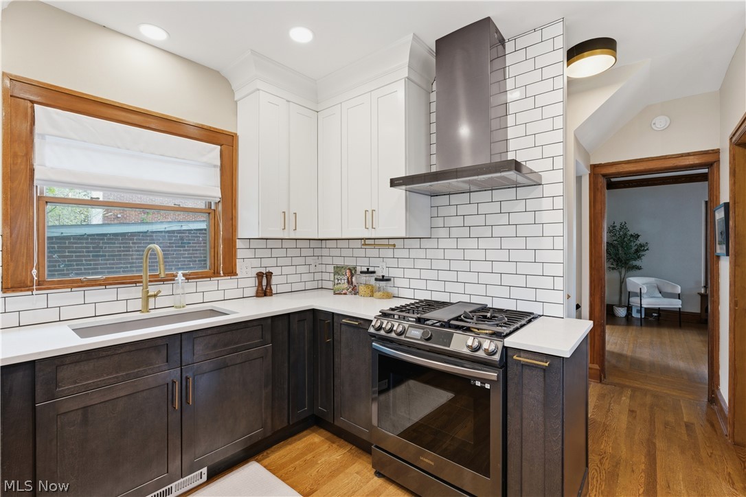17212 Hilliard Road Lakewood OH 44107