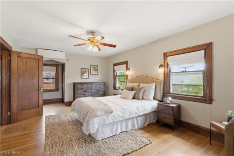 17212 Hilliard Road Lakewood OH 44107