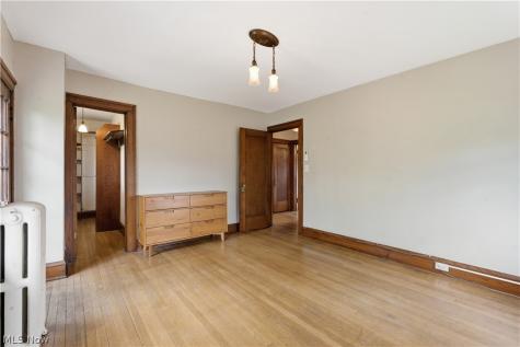 17212 Hilliard Road Lakewood OH 44107