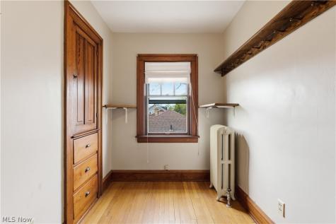 17212 Hilliard Road Lakewood OH 44107