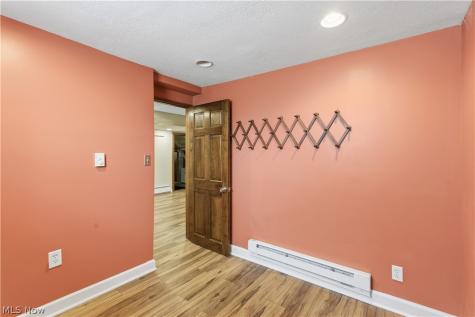 17212 Hilliard Road Lakewood OH 44107