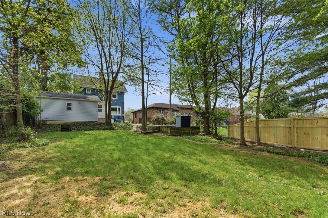 17212 Hilliard Road Lakewood OH 44107
